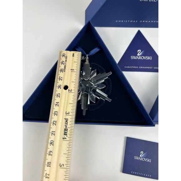 Swarovski 2006 Annual Christmas Ornament Snowflake Crystal #0837613 Box & Cert - Picture 5 of 8